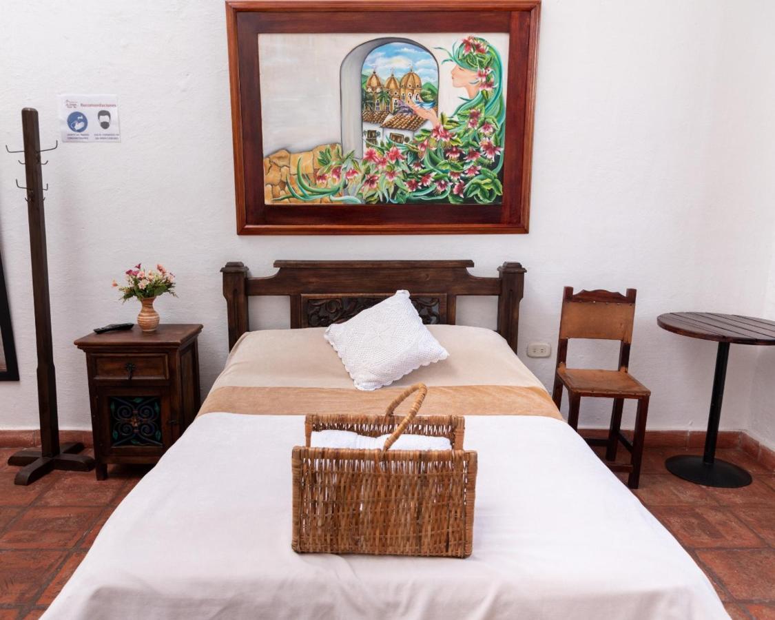 La Serrana Hostal Spa Сокоро Екстериор снимка