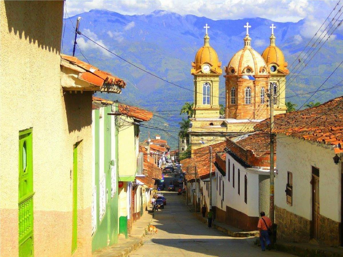 La Serrana Hostal Spa Сокоро Екстериор снимка